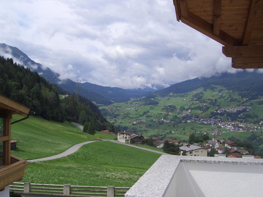 Apart Ferienraich Arzl im Pitztal Exterior photo